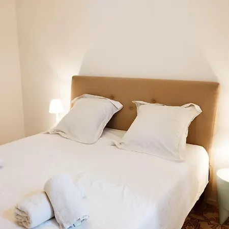 Very Chic Townhouse With Pool And Garage