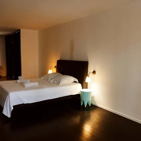 Σπίτι διακοπών Very Chic Townhouse With Pool And Garage Καρκασόν