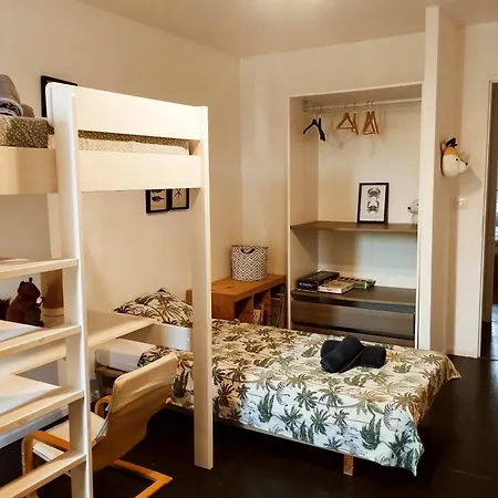 Very Chic Townhouse With Pool And Garage