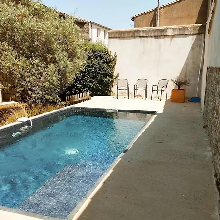 Very Chic Townhouse With Pool And Garage Σπίτι διακοπών