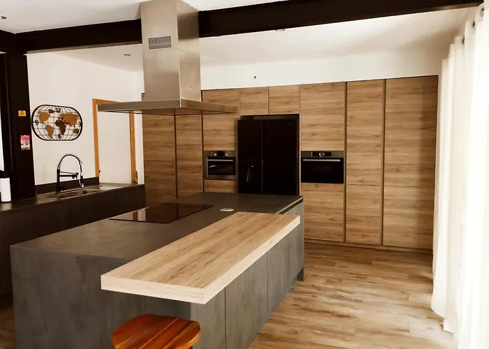 Holiday home Very Chic Townhouse With Pool And Garage *