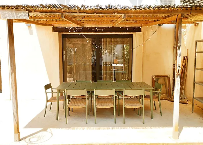 Very Chic Townhouse With Pool And Garage Holiday home *