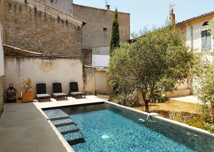 Holiday home Very Chic Townhouse With Pool And Garage *